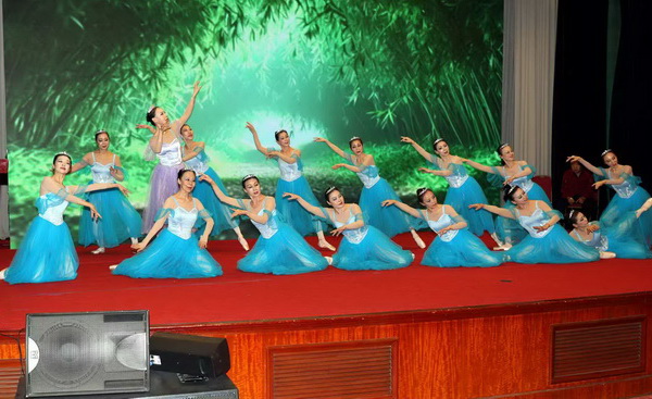 2025ŷ��֮ҹ����ŷ�ǵ�Ӱ�Ļ�ʢ���ڱ�������